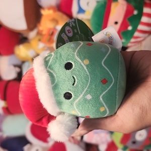 🐶 CAROL 🌲 Squeaky Dog Toy Gingerbread Christmas 2023 Original Squishmall